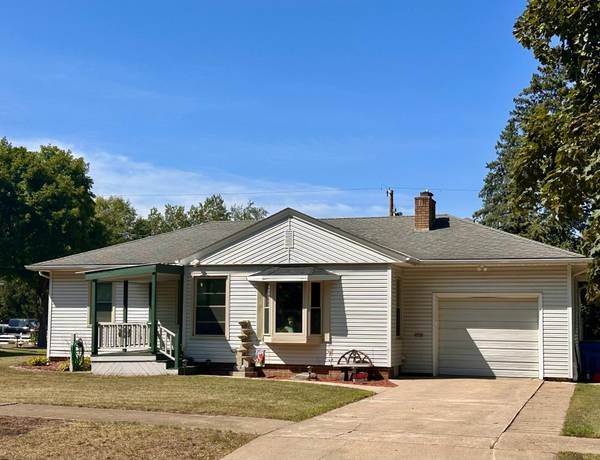2934 Oak AVE, Slayton, MN 56172