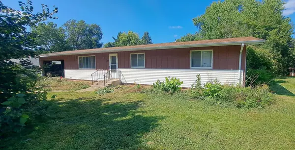 50 Jefferson DR, Northfield, MN 55057