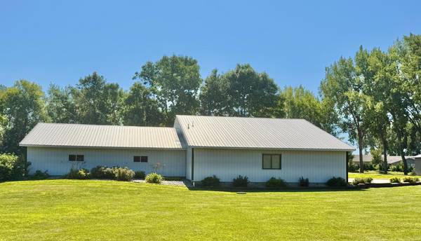 1620 Sioux Trail RD, Lake Benton, MN 56149