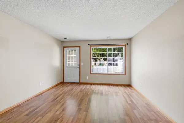 422 Leeward TRL, Woodbury, MN 55129