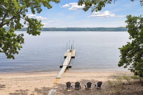983 Quentin AVE S, Lakeland, MN 55043