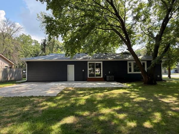 420 Livingston CT, Northfield, MN 55057