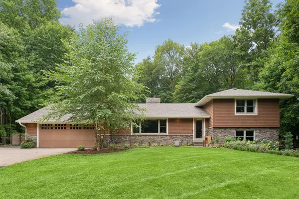 27885 Woodside RD, Excelsior, MN 55331
