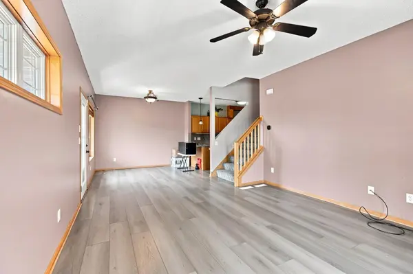 8605 Tessman CIR N, Brooklyn Park, MN 55445