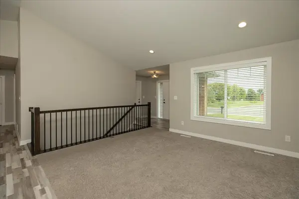 302 Devin DR, Saint Charles, MN 55972