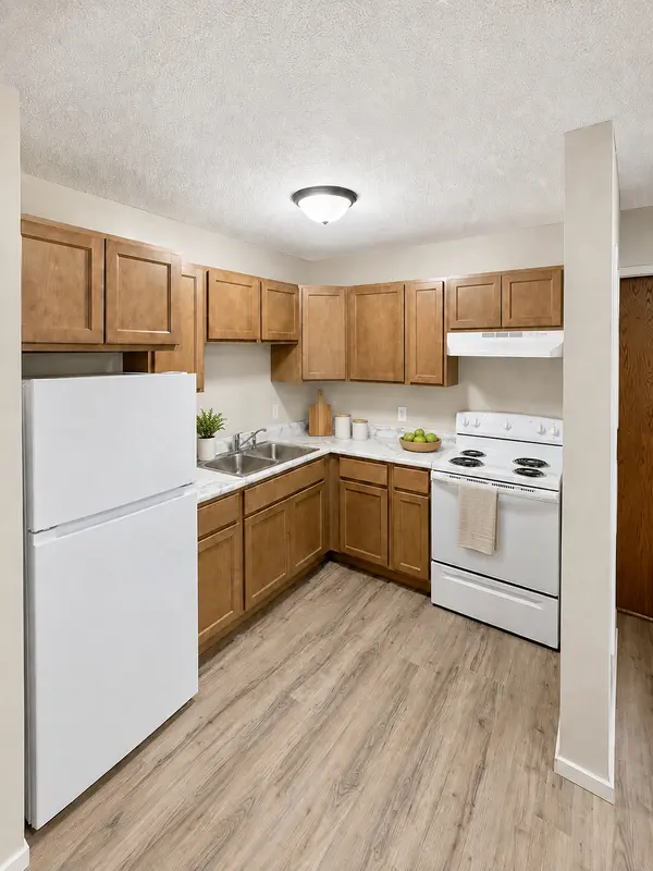 215 Linden AVE W #200, Winsted, MN 55395
