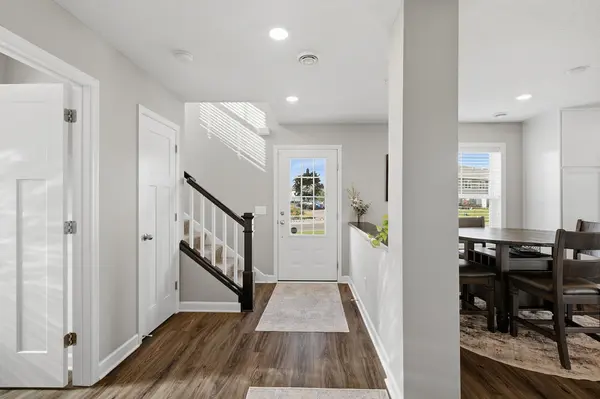 14300 Arctic CIR, Rosemount, MN 55068