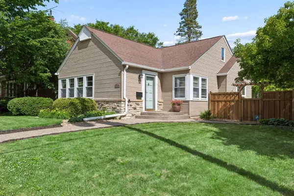 1821 Bohland AVE, Saint Paul, MN 55116