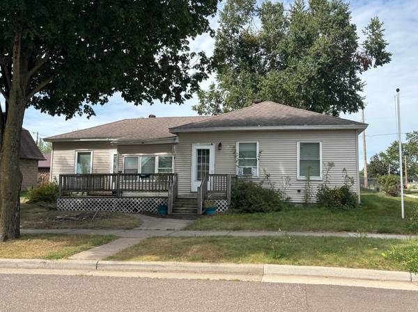 1603 Priddy ST, Bloomer, WI 54724