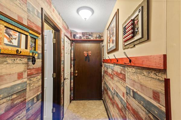 8045 Xerxes AVE S #110, Bloomington, MN 55431