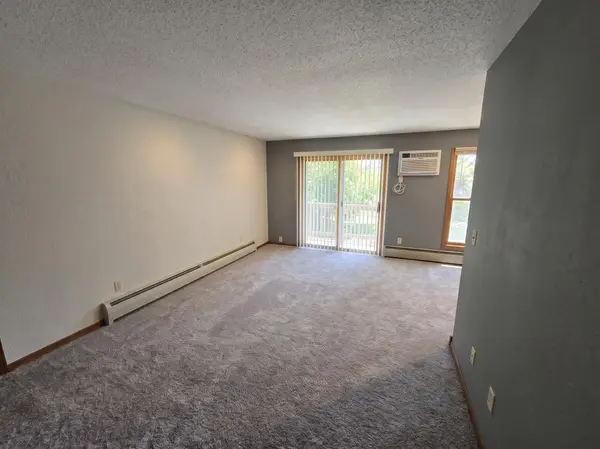 907 11th AVE S #7, Hopkins, MN 55343