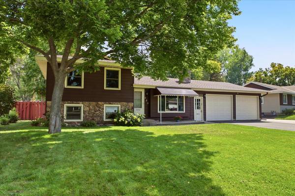 280 117th LN NE, Blaine, MN 55434