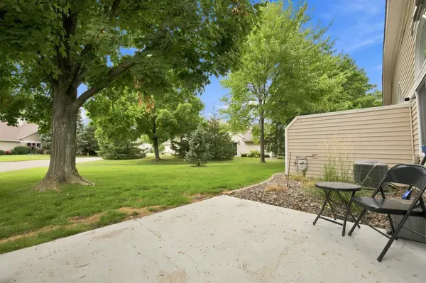 724 85th LN NW, Coon Rapids, MN 55433