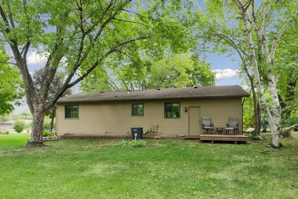 235 Crocus LN, Monticello, MN 55362