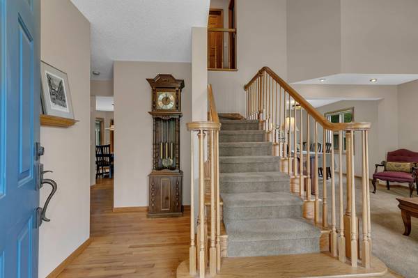 1070 Sunwood Park LN, Waite Park, MN 56387