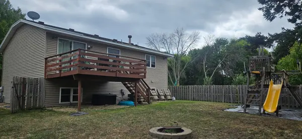 7040 71st AVE N, Brooklyn Park, MN 55428