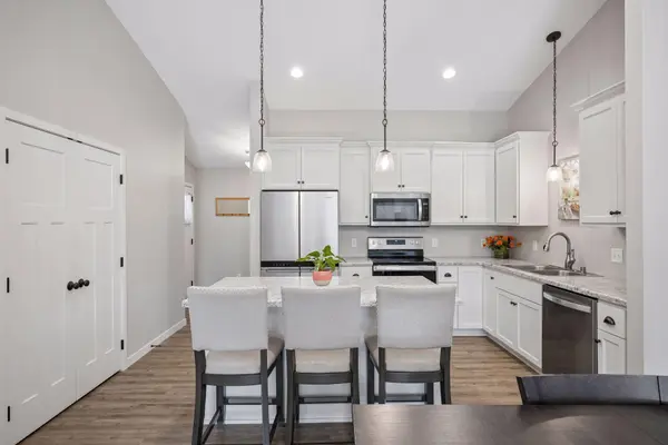 323 Geneva LN, Maple Lake, MN 55358