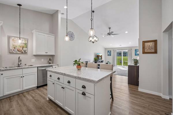 323 Geneva LN, Maple Lake, MN 55358