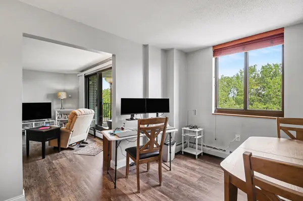 6500 Woodlake DR #506, Richfield, MN 55423