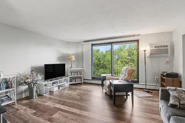 6500 Woodlake DR #506, Richfield, MN 55423