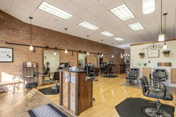 25 S Park AVE, Le Center, MN 56057