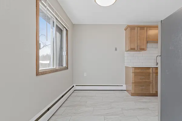 2210 Eldridge Ave E #201, North Saint Paul, MN 55109