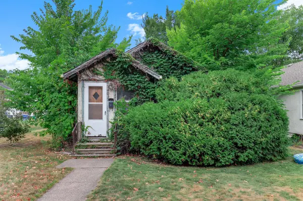 4039 Upton AVE N, Minneapolis, MN 55412