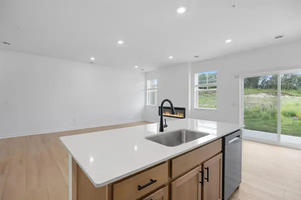 3524 Trails End CIR, Eagan, MN 55123