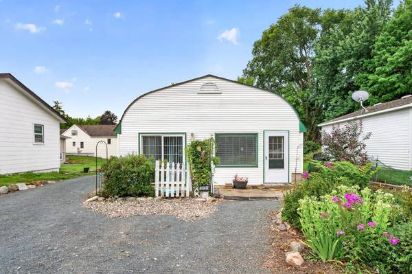 215 Franklin AVE E, Delano, MN 55328