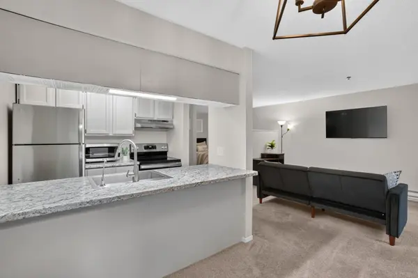 2170 Ridge DR #14, Saint Louis Park, MN 55416