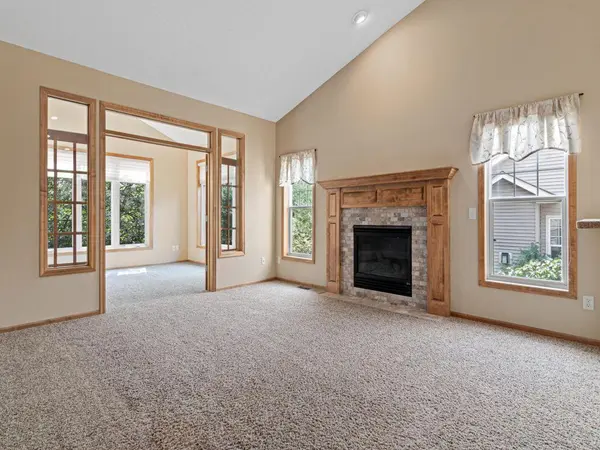 198 Thompson AVE E, West Saint Paul, MN 55118