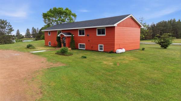 12 Linney ST, Babbitt, MN 55706