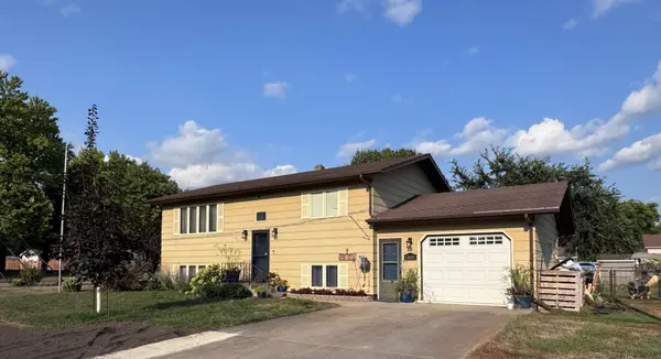 1301 Rose ST, Lisbon, ND 58054