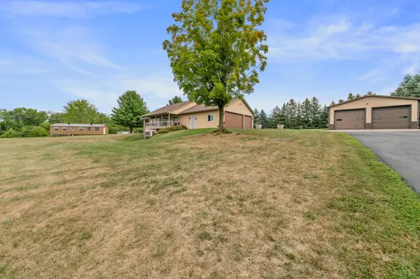 671 Kinney RD, Hudson, WI 54016