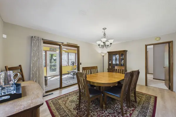 1474 Burke AVE E, Maplewood, MN 55109