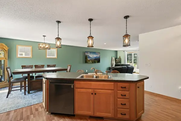 2052 Cobblestone DR, Cologne, MN 55322