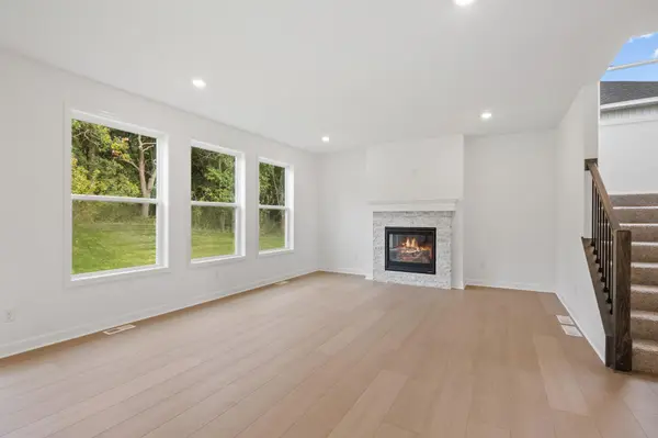 2584 Rock Elm RD, Shakopee, MN 55379