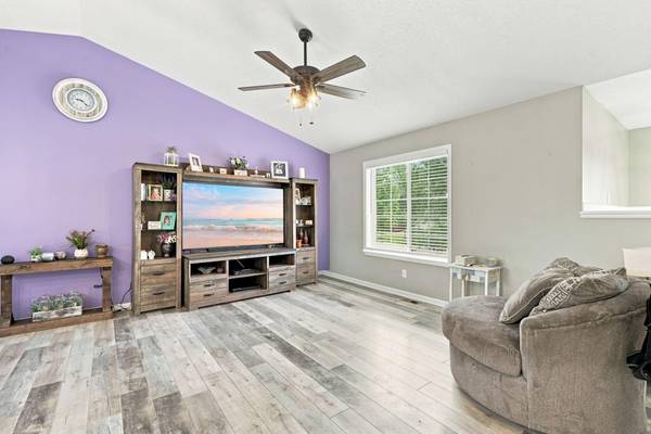 412 66th ST SW, Waverly, MN 55390