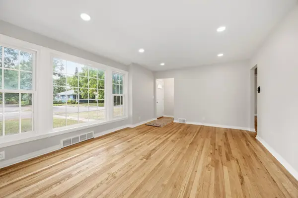 2951 Independence AVE S, Saint Louis Park, MN 55426