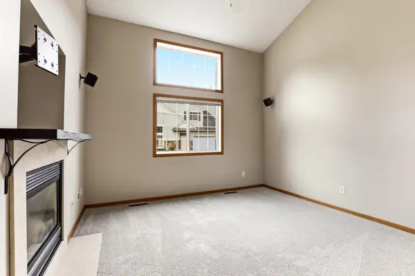 6784 Pine Crest TRL S, Cottage Grove, MN 55016