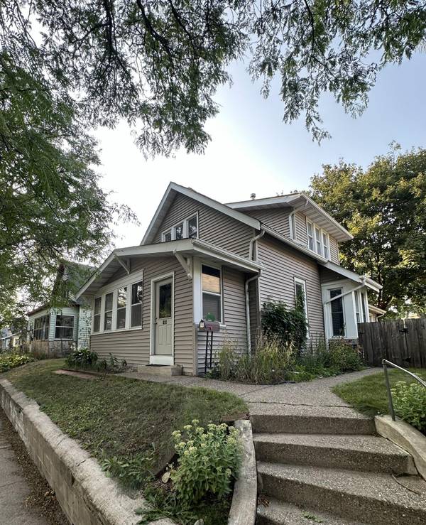 823 Juno AVE, Saint Paul, MN 55102