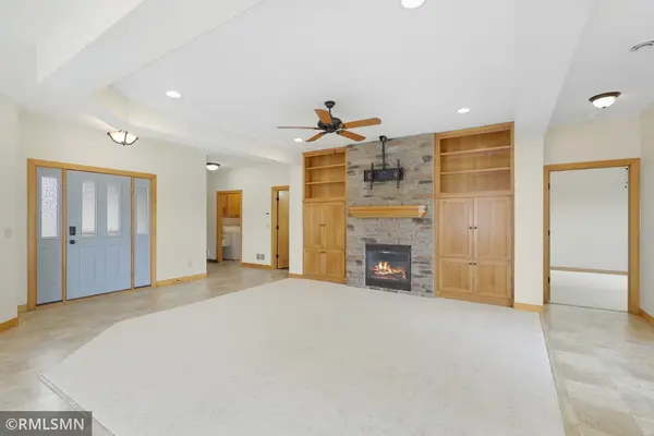 31649 McGuire TRL, Lindstrom, MN 55045