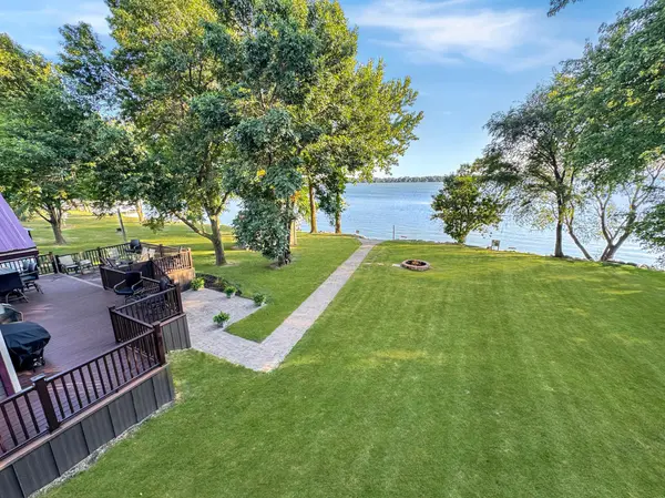 10 N Shore DR, Garvin, MN 56132