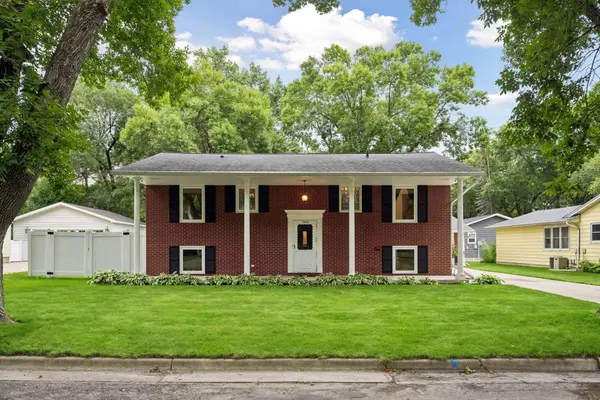 1309 10th ST SW, Willmar, MN 56201