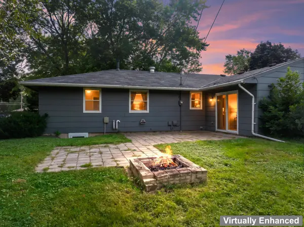 1006 Elmhill DR, Albert Lea, MN 56007