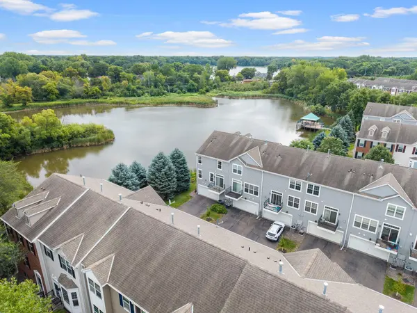 510 Village Pkwy, Circle Pines, MN 55014