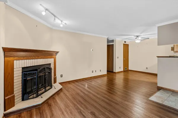 2296 Benson AVE #G, Saint Paul, MN 55116