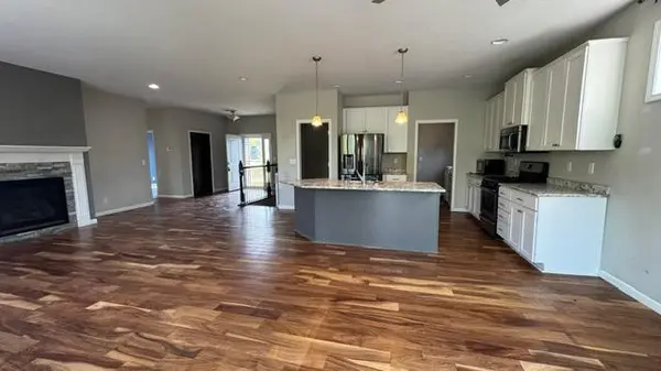 2236 Longhorn LN, Buffalo, MN 55313