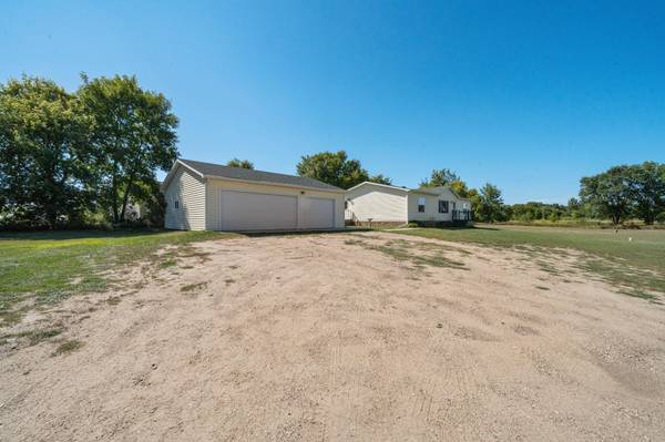 1695 Sunset Access RD SE, Alexandria, MN 56308
