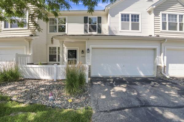 1574 Liberty CIR, Shakopee, MN 55379